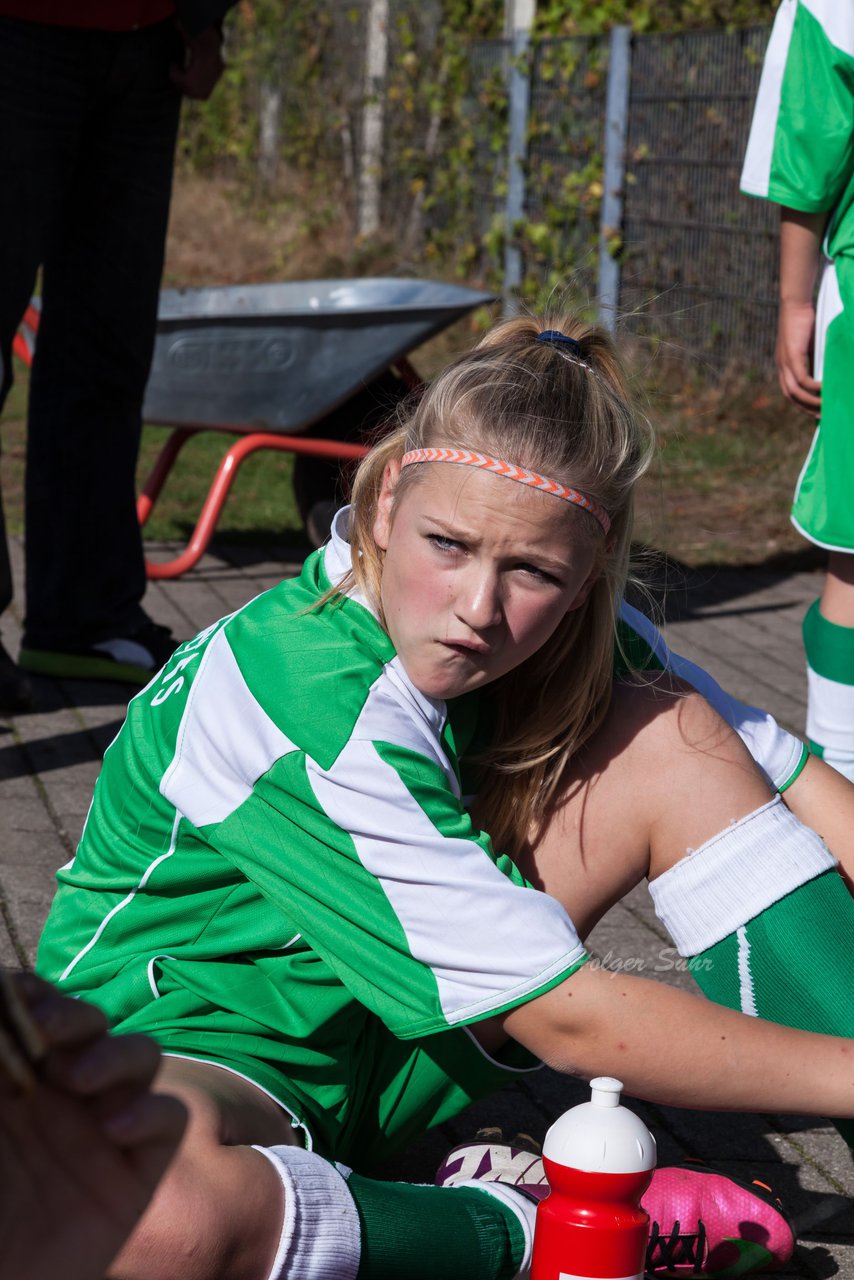 Bild 127 - C-Juniorinnen Kaltenkirchener TS - TuS Tensfeld : Ergebnis: 7:0